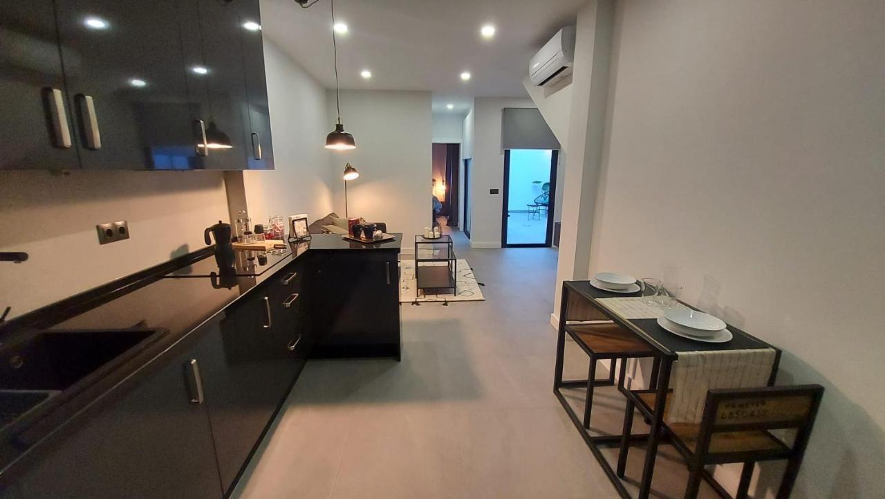 Love Rent4 Malaga Mercedes 外观 照片
